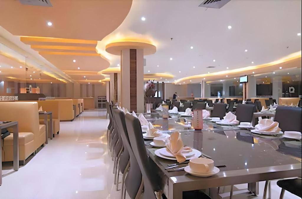 Aria Barito Hotel Banjarmasin  Dış mekan fotoğraf